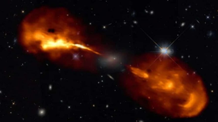 Les astronomes publient des photos de jets de trous noirs en résolution jamais enregistrée auparavant